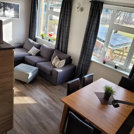 Lägenhet Mit 3 Schlafzimmern Im Vogtland *