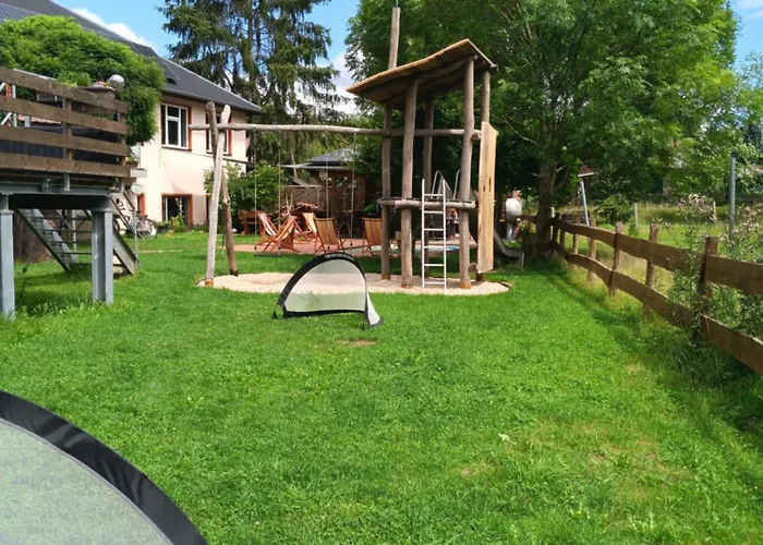 Mit 3 Schlafzimmern Im Vogtland דירה